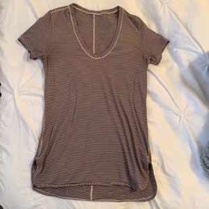 size 4 lululemon top